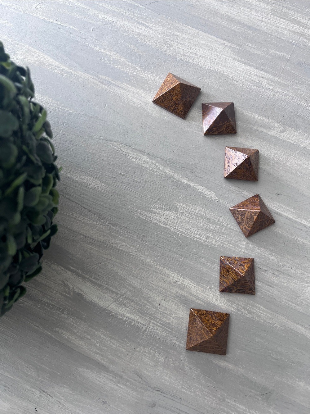 Calligraphy Jasper pyramid